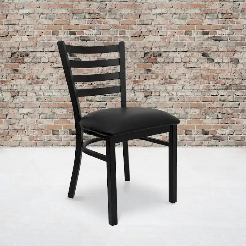 Chaise de restaurant en métal à dossier échelle - 16,5L x 17P x 32,25H