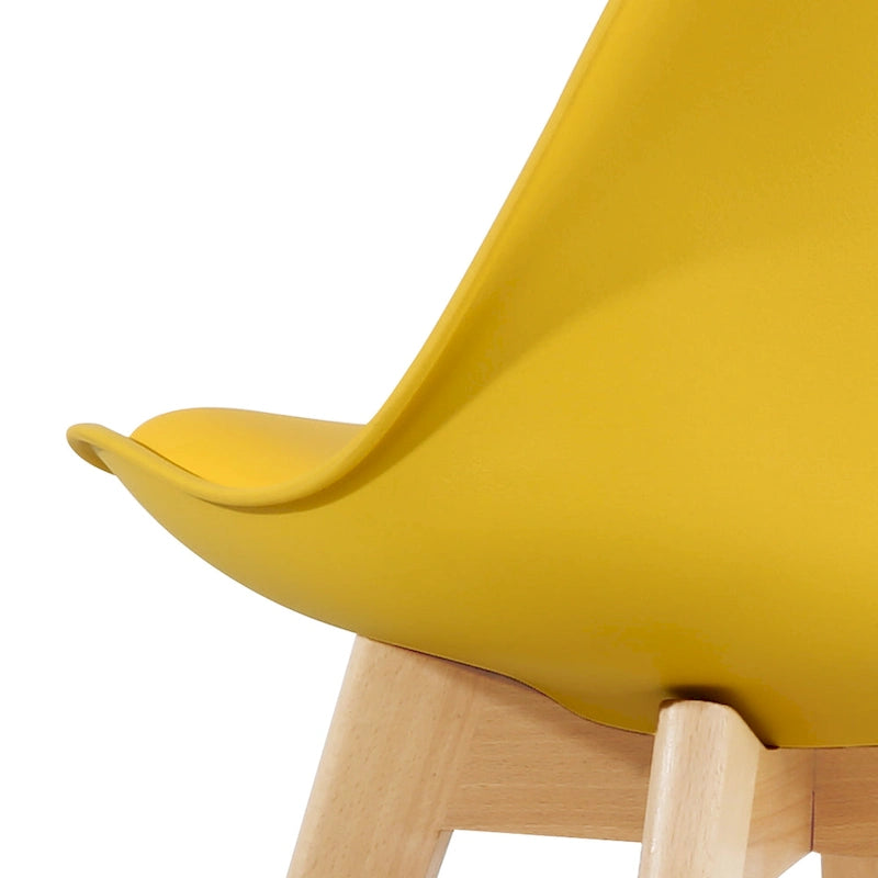 Chaise de salle à manger avec pieds en bois, sans roulettes