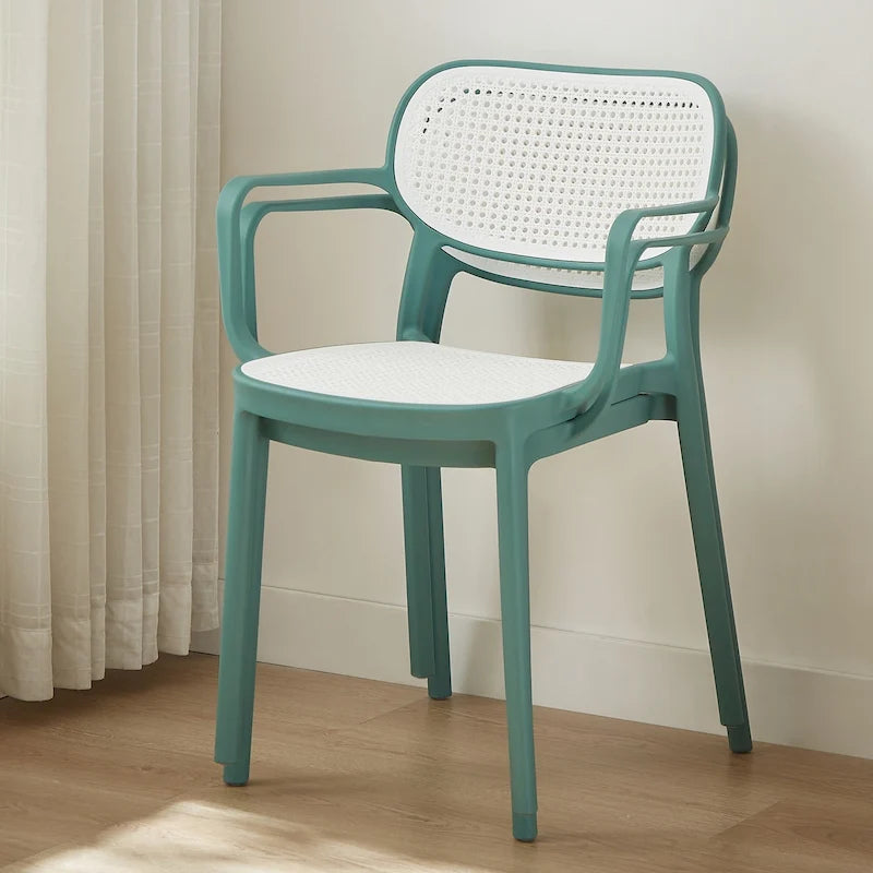 Chaise de salle à manger moderne empilable pour intérieur et extérieur